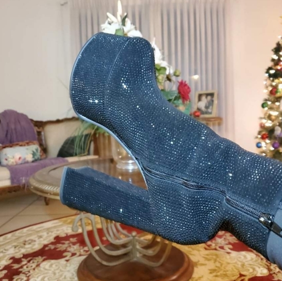 Meet your Posher, Elena - Picture 9 of 11